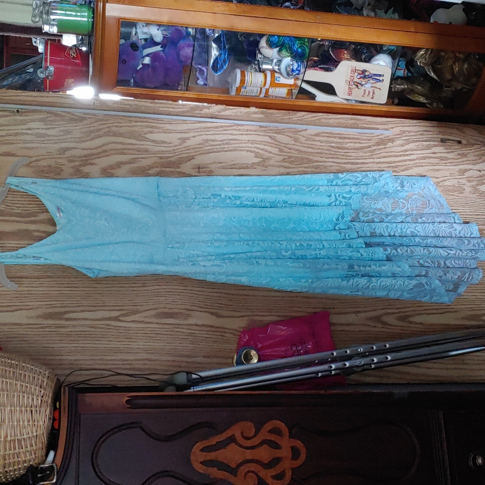 Med dress